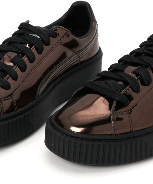 PUMA(プーマ)の「バスケット プラットフォーム METALLIC (WOMEN)(スニーカー・レディース・レッド/ブラック/ゴールド/シルバー・23.0cm/25.0cm/24.0cm/23.5cm/22.5cm/24.5cm/25.5cm)」の8枚目の写真