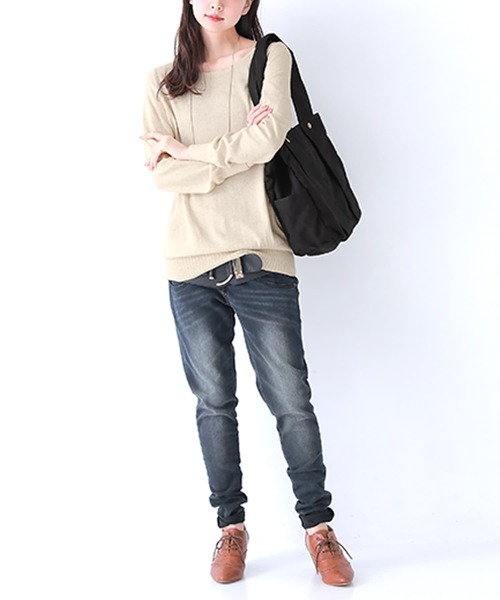 osharewalker(オシャレウォーカー)の「風合いキャンバスBIGトートバッグ(トートバッグ・レディース・チェリーピンク/ブラック/グレイッシュベージュ/カーキ/ライラック/ネイビー/アイボリー/スモークピンク/ブルーグリーン/レッド/ダークベージュ/グリーン/モカ/パープル・FREE)」の15枚目の写真