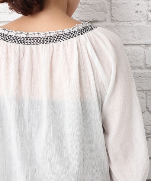 LEPSIM（レプシィム）の「シシュウタッセルツキブラウス　744790（シャツ/ブラウス・レディース・オフホワイト/ブラック・FREE）」の13枚目の写真