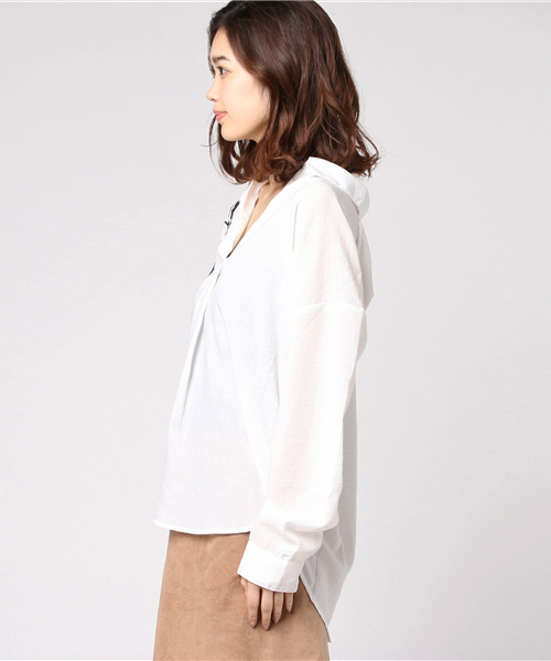 VENCEEXCHANGE（ヴァンスエクスチェンジ）の「刺繍シャツ               （シャツ/ブラウス・レディース・オリーブ/オフホワイト/オレンジ・MEDIUM）」の5枚目の写真