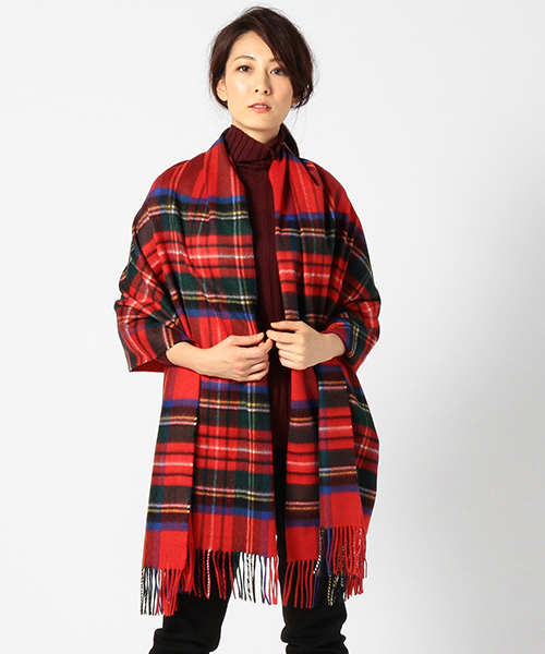 Johnstons of Elgin（ジョンストンズオブエルガン）の「【予約】Johnstons / チェックカシミヤ ビッグストール（ストール/ショール・レディース・ブラウン/レッド/グリーン系その他/ブルー系その他/ブラック/イエロー/グレー/ブルー/グリーン/ネイビー/チャコールグレー/ブラウン系その他/ダークグリーン・ONE SIZE）」の13枚目の写真