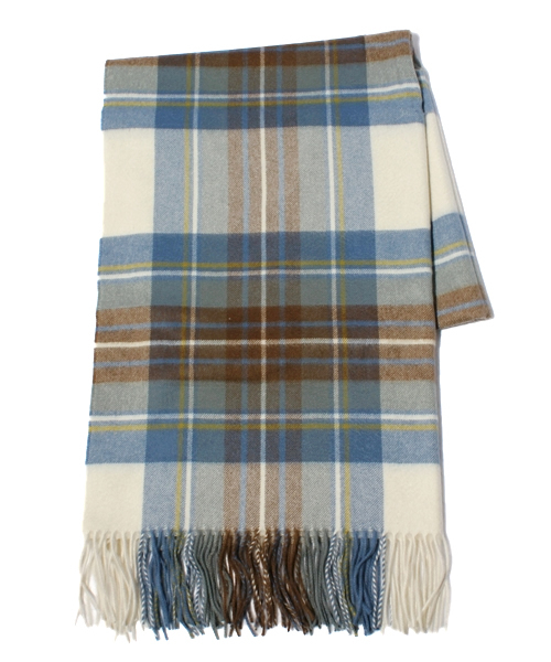 Johnstons of Elgin（ジョンストンズオブエルガン）の「【予約】Johnstons / チェックカシミヤ ビッグストール（ストール/ショール・レディース・ブラウン/レッド/グリーン系その他/ブルー系その他/ブラック/イエロー/グレー/ブルー/グリーン/ネイビー/チャコールグレー/ブラウン系その他/ダークグリーン・ONE SIZE）」の11枚目の写真