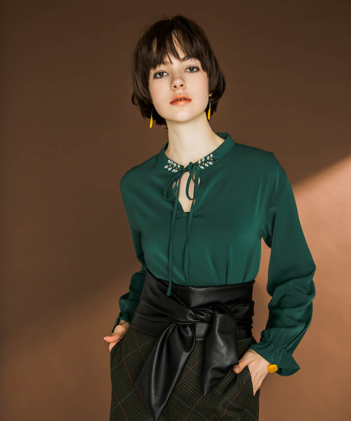 LAYMEE（レイミー）の「Clay blouse（シャツ/ブラウス・レディース・ネイビー/ホワイト/グリーン/キャメル・FREE）」の16枚目の写真