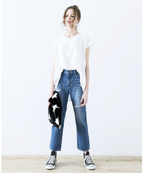 LIPSTAR(リップスター)の「ストレートデニムパンツ(デニムパンツ・レディース・ネイビー/ブルー・MEDIUM/SMALL)」の4枚目の写真