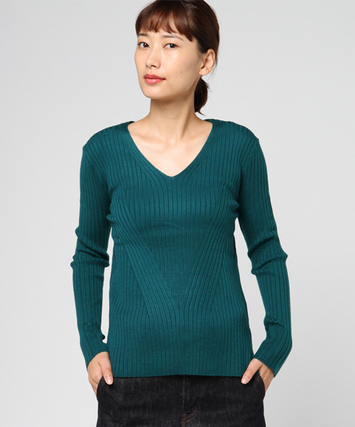 Banner Barrett(バナーバレット)の「FINE GAUGE V-NECK PULL OVER(ニット/セーター・レディース・ホワイト/グリーン/イエロー/ブラック/ラベンダー・38)」の15枚目の写真