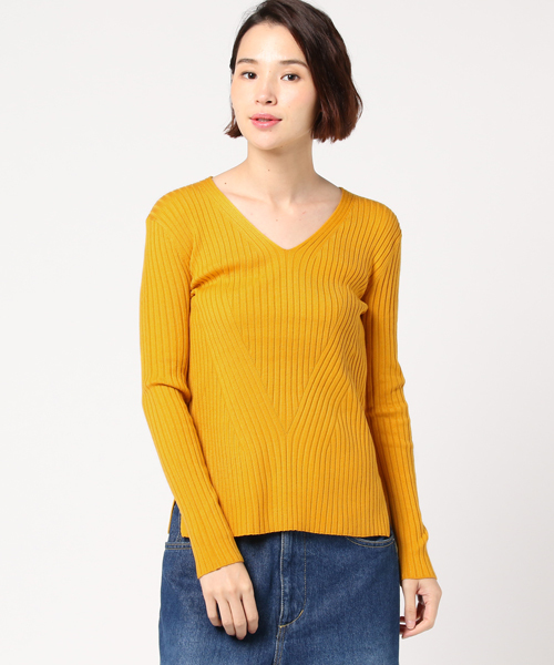 Banner Barrett(バナーバレット)の「FINE GAUGE V-NECK PULL OVER(ニット/セーター・レディース・ホワイト/グリーン/イエロー/ブラック/ラベンダー・38)」の12枚目の写真