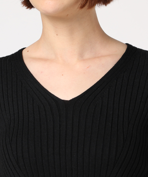 Banner Barrett(バナーバレット)の「FINE GAUGE V-NECK PULL OVER(ニット/セーター・レディース・ホワイト/グリーン/イエロー/ブラック/ラベンダー・38)」の8枚目の写真