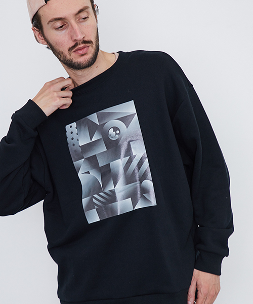 UNITED TOKYO(ユナイテッドトウキョウ)の「SALOTEZUMOコラボ転写プルオーバー(Tシャツ/カットソー・メンズ・ブラック/ネイビー・2/1/3)」の7枚目の写真