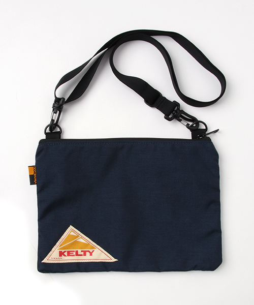 KELTY(ケルティ)の「【KELTY/ケルティ】ナイロンサコッシュ フラットポーチS / VINTAGE FLAT POUCH S(ショルダーバッグ)」|ネイビー