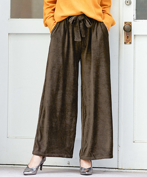Pierrot（ピエロ）の「コーデュロイ風細コールベロア素材ウエストリボンワイドパンツ（その他パンツ・レディース・ブラック/ネイビー/ブラウン/グレー/グリーン/ボルドー・M/L）」の4枚目の写真