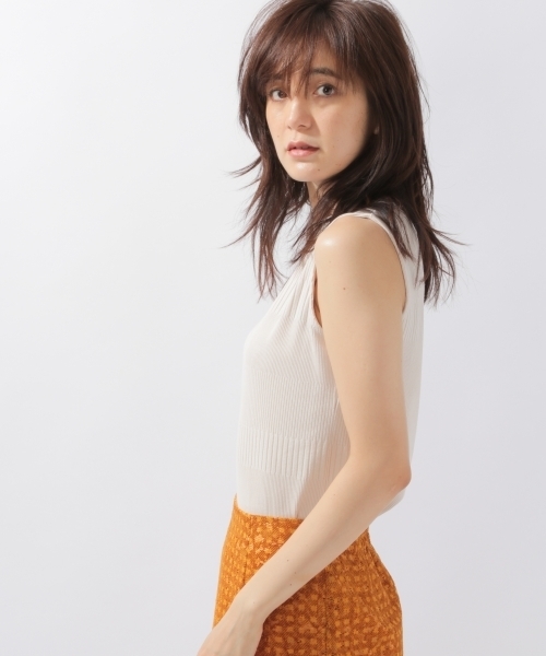 laboratory work（ラボラトリーワーク）の「カワリテレコノースリーブ（ニット/セーター・レディース・オフホワイト/ブラック/ブルー・MEDIUM）」の2枚目の写真