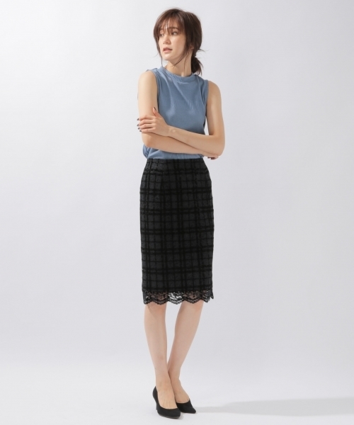 laboratory work（ラボラトリーワーク）の「カワリテレコノースリーブ（ニット/セーター・レディース・オフホワイト/ブラック/ブルー・MEDIUM）」の6枚目の写真