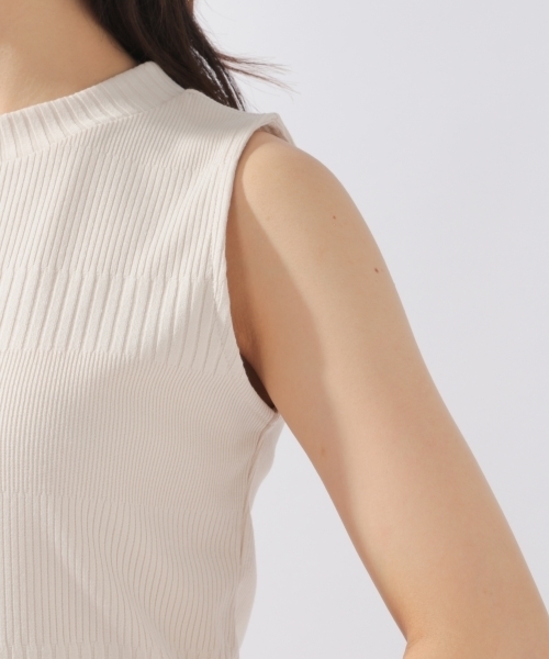 laboratory work（ラボラトリーワーク）の「カワリテレコノースリーブ（ニット/セーター・レディース・オフホワイト/ブラック/ブルー・MEDIUM）」の11枚目の写真