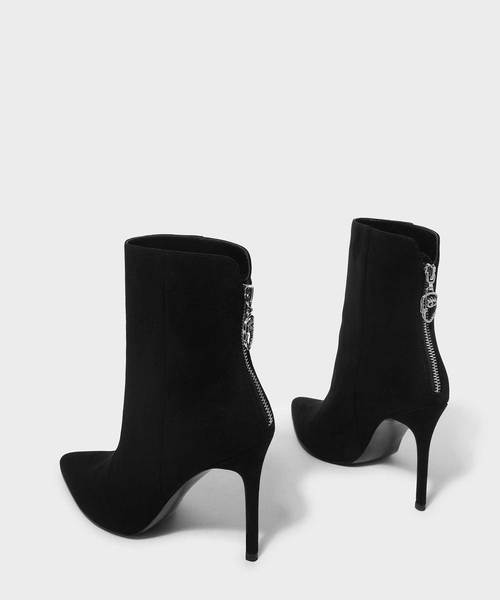 CHARLES & KEITH（チャールズ & キース）の「アイディテールポインテッドブーツ / EYE DETAIL POINTED BOOTS（ブーツ・レディース・ブラック/レッド/ダークブルー・22.5cm/23cm/23.5cm/24.5cm/25cm/25.5cm）」の6枚目の写真