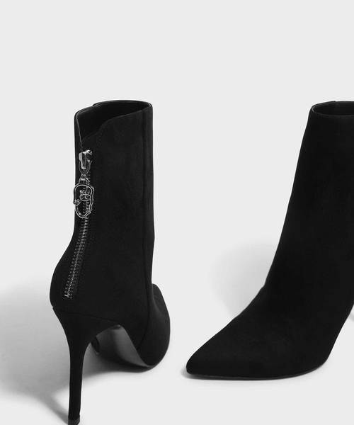 CHARLES & KEITH（チャールズ & キース）の「アイディテールポインテッドブーツ / EYE DETAIL POINTED BOOTS（ブーツ・レディース・ブラック/レッド/ダークブルー・22.5cm/23cm/23.5cm/24.5cm/25cm/25.5cm）」の7枚目の写真