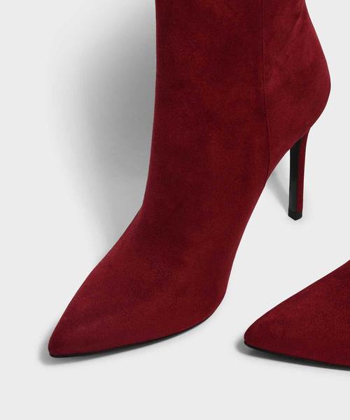 CHARLES & KEITH（チャールズ & キース）の「アイディテールポインテッドブーツ / EYE DETAIL POINTED BOOTS（ブーツ・レディース・ブラック/レッド/ダークブルー・22.5cm/23cm/23.5cm/24.5cm/25cm/25.5cm）」の19枚目の写真