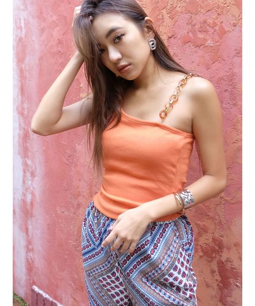 EVRIS（エヴリス）の「ワンショルダーサークルモチーフトップス（タンクトップ・レディース・ホワイト/ブラック/オレンジ/ブラウン・FREE）」の4枚目の写真