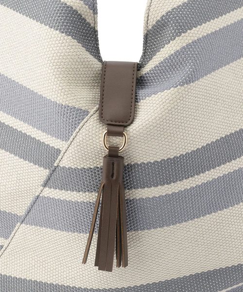 Petit Honfleur（プチオンフルール）の「ボーダー雑材トートバッグ（トートバッグ・レディース・グレー/ベージュ・フリー）」の18枚目の写真