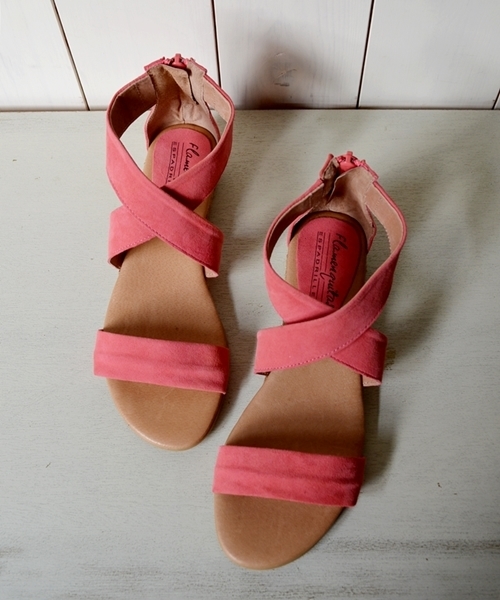 SHIPS for women（シップスフォーウィメン）の「FLAMENQUITAS:スエードクロス ローヒールサンダル◇（サンダル・レディース・ブラック/グレイッシュベージュ/グリーン/オレンジ/ピンク/ベージュ/ネイビー/ゴールド・36/37/38/35）」の6枚目の写真