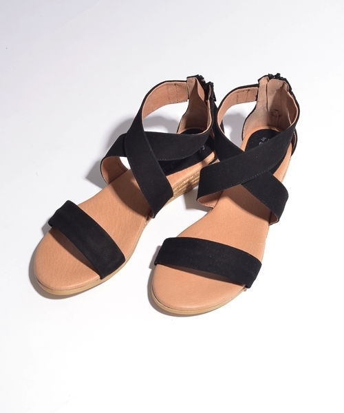 SHIPS for women（シップスフォーウィメン）の「FLAMENQUITAS:スエードクロス ローヒールサンダル◇（サンダル・レディース・ブラック/グレイッシュベージュ/グリーン/オレンジ/ピンク/ベージュ/ネイビー/ゴールド・36/37/38/35）」の19枚目の写真