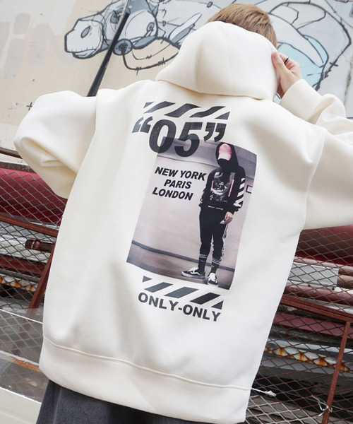 BASQUE magenta�i�o�X�N�}�[���^�j�́u�yBASQUE -enthusiastic design-�z�I�[�o�[�T�C�Y �t�H�g�v�����g�v���p�[�J�[�i�p�[�J�[�j�v�b�z���C�g�n���̑�