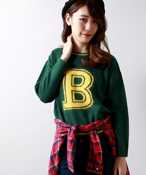 WEGO(ウィゴー)の「WEGO/ラインイニシャルニット(ニット/セーター・レディース・オフホワイト/ダークグリーン/ネイビー/ワイン/マスタード・FREE)」の3枚目の写真