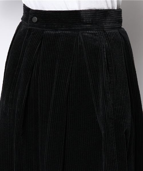 I am I （アイアムアイ）の「5Ｗ太コール       タックスカート（スカート・レディース・ホワイト/ブラック・FREE）」の6枚目の写真