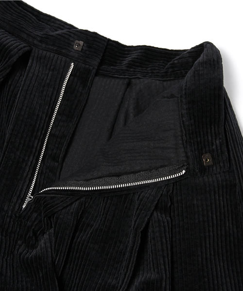 I am I （アイアムアイ）の「5Ｗ太コール       タックスカート（スカート・レディース・ホワイト/ブラック・FREE）」の9枚目の写真