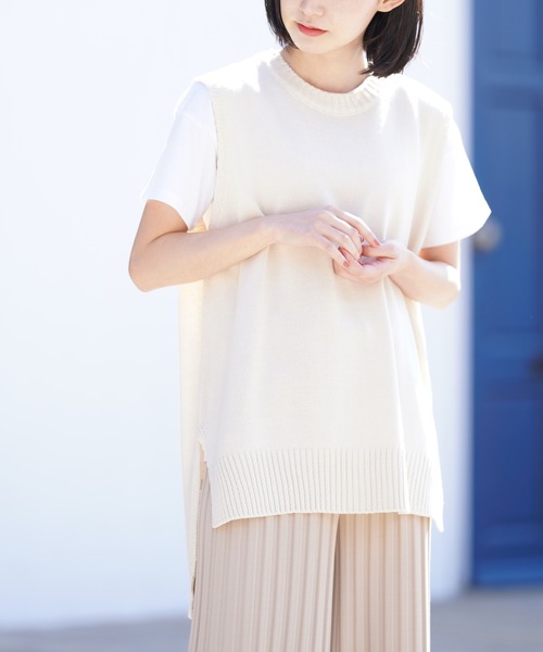 rps（アールピーエス）の「ＢＡＣＫスリットニットベスト（ベスト・レディース・ベージュ/アイボリー・M）」の6枚目の写真