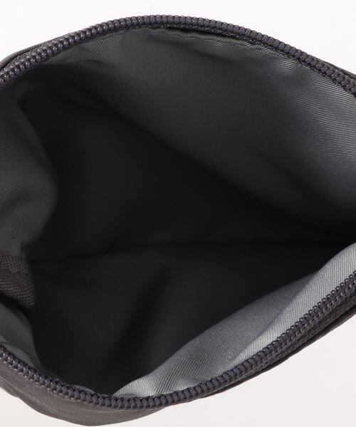 Actually（アクチュアリー）の「プチエンブロイダリー ティッシュポーチ（ポーチ・レディース・グレー/チャコールグレー/ネイビー/グレイッシュベージュ・フリー）」の20枚目の写真