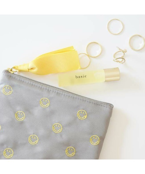 Actually（アクチュアリー）の「プチエンブロイダリー ティッシュポーチ（ポーチ・レディース・グレー/チャコールグレー/ネイビー/グレイッシュベージュ・フリー）」の10枚目の写真