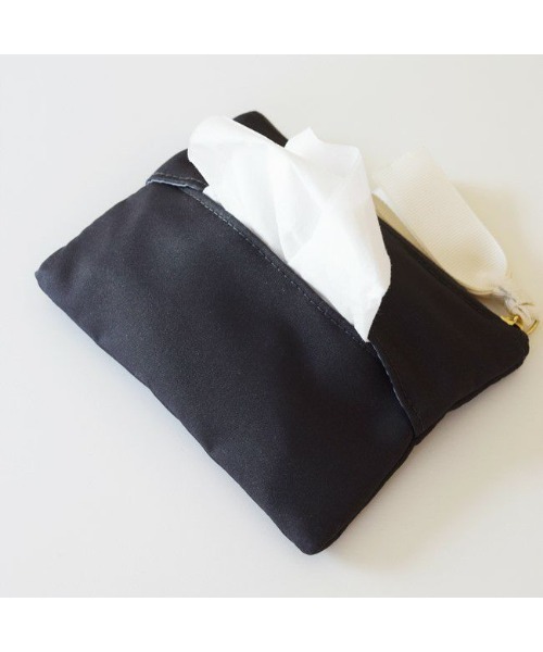 Actually（アクチュアリー）の「プチエンブロイダリー ティッシュポーチ（ポーチ・レディース・グレー/チャコールグレー/ネイビー/グレイッシュベージュ・フリー）」の18枚目の写真