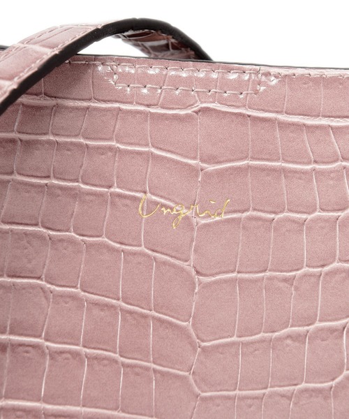 Ungrid（アングリッド）の「【Ungrid/アングリッド】シャイニースモールクロコビッグタッセルショルダーバッグ（ショルダーバッグ・レディース・ブラック/キャメル/ライトグレー/ベージュ系その他/ワイン/ラベンダー/ダークグレー/カーキ/ダークブラウン/ターコイズブルー・FREE）」の17枚目の写真