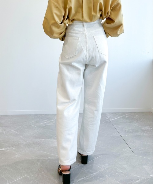 aimoha（アイモハ）の「2WAYデザインジーンズデニム深めのウエストタックハイウエストデニムパンツ（デニムパンツ・レディース・ホワイト/ネイビー/イエロー/ブルー/ピンク/ブラック/ライトブルー/スモークピンク/ブラウン/レッド/グリーン/ベージュ/パープル/ライトグリーン/ダークブルー/ダークグリーン/ダークグレー・X-SMALL/SMALL/MEDIUM/LARGE/X-LARGE）」の18枚目の写真