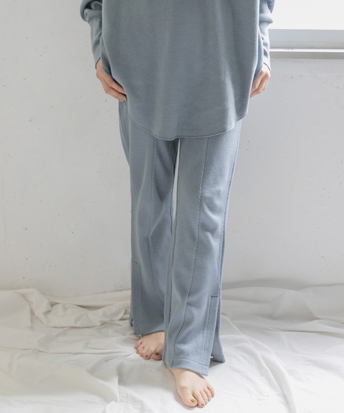 URBAN RESEARCH Sonny Label(アーバンリサーチサニーレーベル)の「サイドスリットハニカムカットパンツ(その他パンツ・レディース・ブラック/オフホワイト/ブルー系その他・FREE)」の18枚目の写真