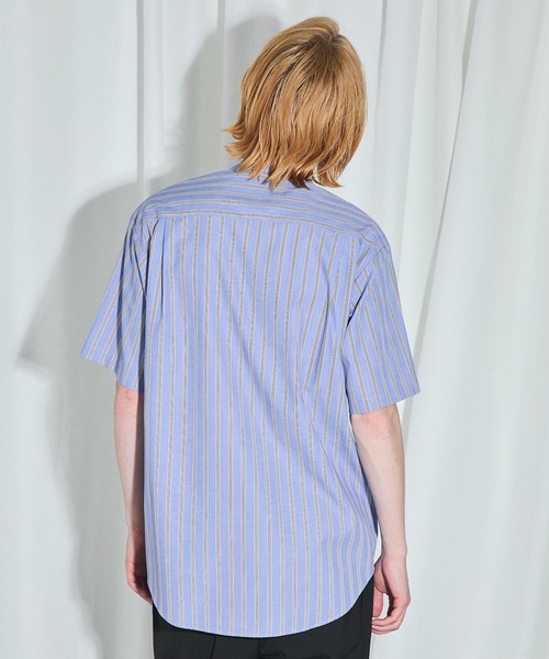 UNITED TOKYO（ユナイテッドトウキョウ）の「ストライプVネックショートスリーブシャツ（シャツ/ブラウス・メンズ・ブラック/オフホワイト/サックスブルー・1/2/3）」の12枚目の写真