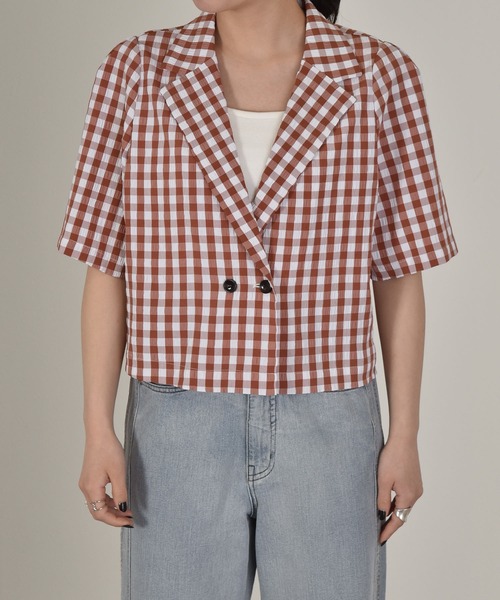 w closet（ダブルクローゼット）の「ギンガムショートジャケット（テーラードジャケット・レディース・レンガ/ブラック・FREE）」の2枚目の写真