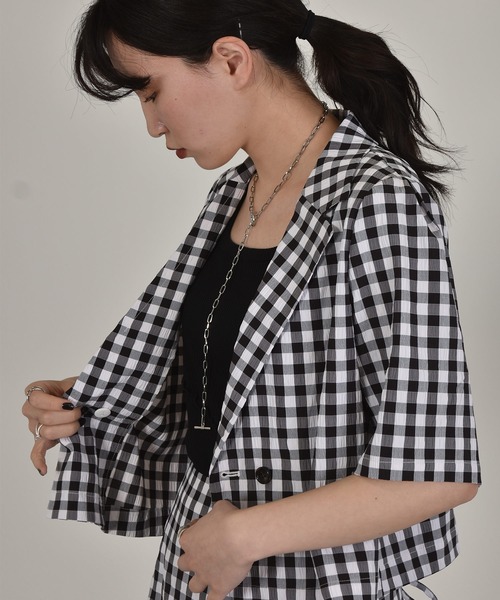 w closet（ダブルクローゼット）の「ギンガムショートジャケット（テーラードジャケット・レディース・レンガ/ブラック・FREE）」の6枚目の写真