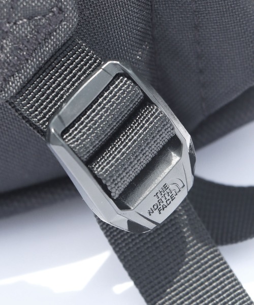 THE NORTH FACE(ザノースフェイス)の「THE NORTH FACE/ザ・ノースフェイス Rodey リュックサック バックパック リュック(バックパック/リュック・メンズ・ブラック/カーキ・ONE SIZE)」の18枚目の写真