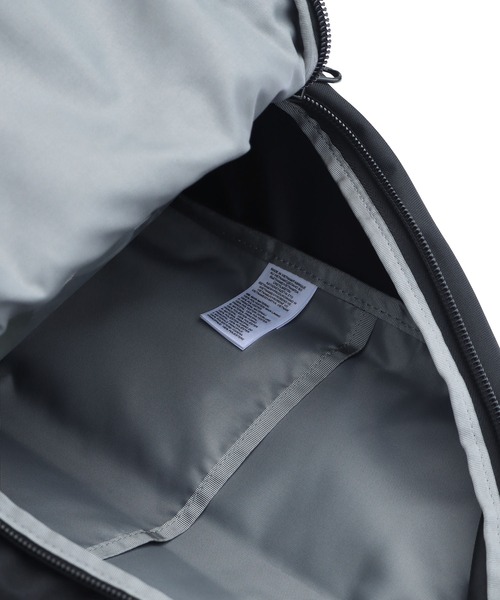 THE NORTH FACE(ザノースフェイス)の「THE NORTH FACE/ザ・ノースフェイス Rodey リュックサック バックパック リュック(バックパック/リュック・メンズ・ブラック/カーキ・ONE SIZE)」の6枚目の写真