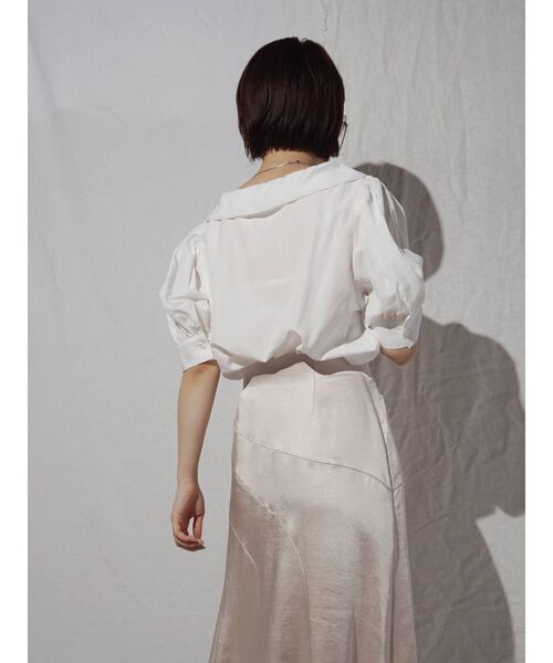 MERCURYDUO(マーキュリーデュオ)の「サテンドレープカッティングスカート(スカート・レディース・ベージュ/イエロー/ラベンダー・SMALL/MEDIUM)」の14枚目の写真