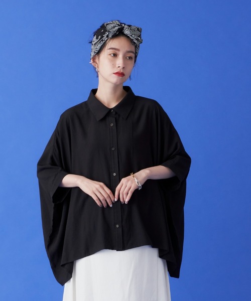 manana suerte（マニャーナスエルテ）の「ポンチョシャツ（シャツ/ブラウス・レディース・ブラック/オフホワイト・FREE）」の2枚目の写真