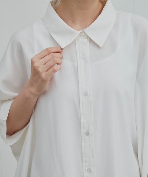 manana suerte（マニャーナスエルテ）の「ポンチョシャツ（シャツ/ブラウス・レディース・ブラック/オフホワイト・FREE）」の3枚目の写真