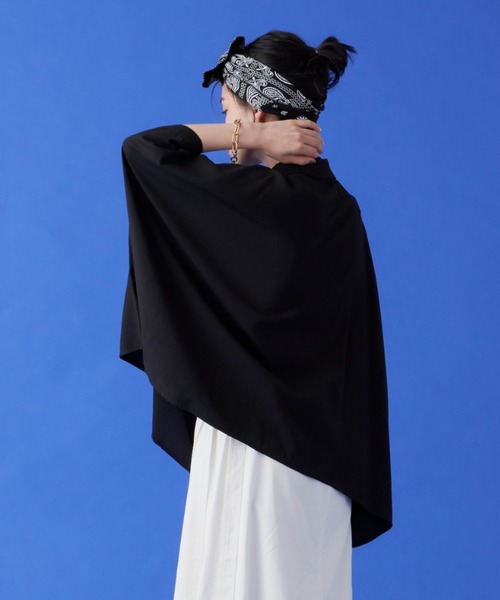 manana suerte（マニャーナスエルテ）の「ポンチョシャツ（シャツ/ブラウス・レディース・ブラック/オフホワイト・FREE）」の19枚目の写真