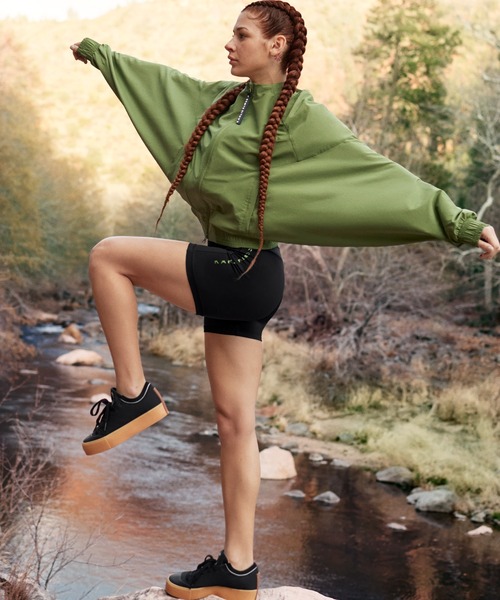 ADIDAS x KARLIE KLOSS★カーリークロス ボンバージャケット adidas（アディダス）の「カーリー・クロス カバーアップ