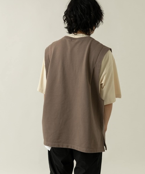ITEMS URBANRESEARCH（アイテムズ アーバンリサーチ）の「カットオフスウェット ビッグサイズベスト（ベスト・メンズ・パープル/ブラック/モカ・MEDIUM/LARGE）」の9枚目の写真