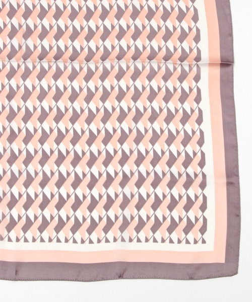 mysty woman（ミスティウーマン）の「幾何学柄スカーフ 219213（バンダナ/スカーフ・レディース・ライトブルー/ブラック/ピンク・FREE）」の13枚目の写真