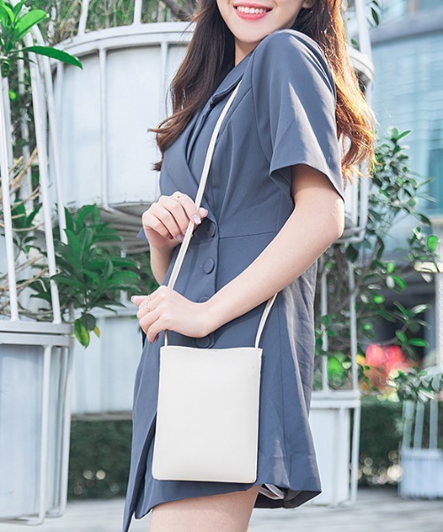 Coo+i(クーイ)の「サコッシュ ショルダーバッグ(ショルダーバッグ・レディース・ブラウン/ブラック/モカ/ブルー/グリーン/ベージュ・FREE)」の5枚目の写真