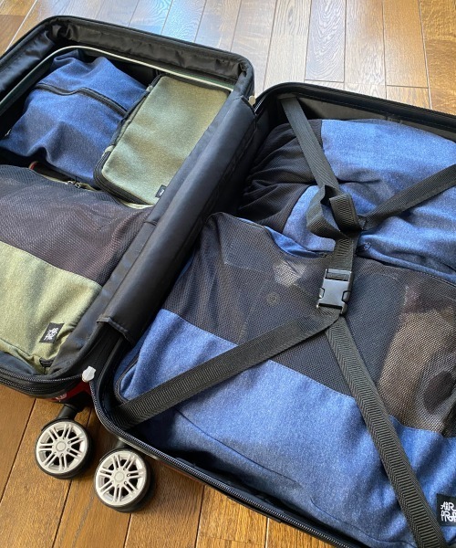 entre square(アントレスクエアー)の「bcl/エアープロップ シューズバッグ(トラベルグッズ・レディース・オリーブ/ネイビー・ONE SIZE)」の16枚目の写真