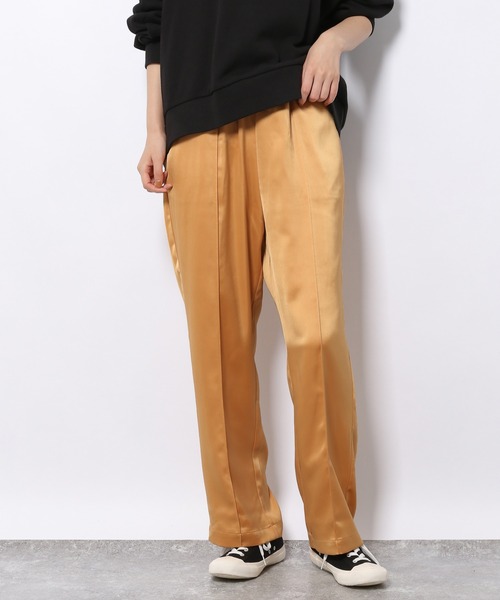 LAKOLE（ラコレ）の「ストレッチサテンピンタックパンツ / 218826（その他パンツ・レディース・ブラック/ライトグリーン/モカ/ナチュラル/イエローゴールド・SMALL/MEDIUM）」の5枚目の写真